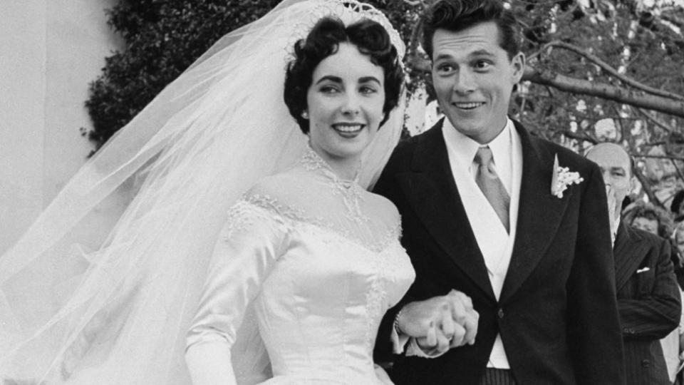 Elizabeth Taylor s First Wedding Dress Goes Under The Hammer