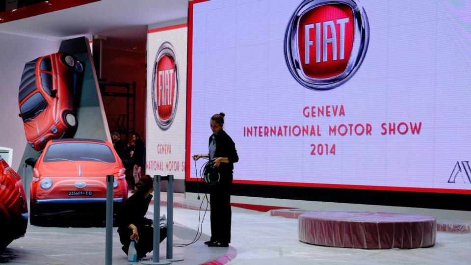 Carmakers look to turn corner at geneva