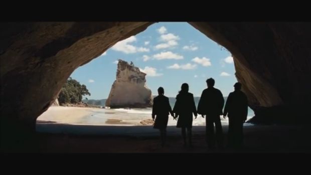   9. A scene from The Chronicles of Narnia: Prince Caspian fired at Cathedral Cove in New Zealand. 