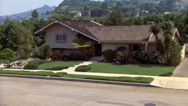   LOS ANGELES - FEBRUARY 9: The Brady House In The Episode BRADY BUNCH, 