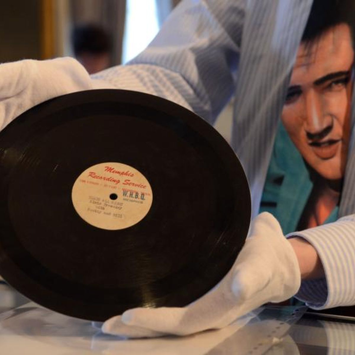 Elvis Record Proves A Hit At Dublin Auction