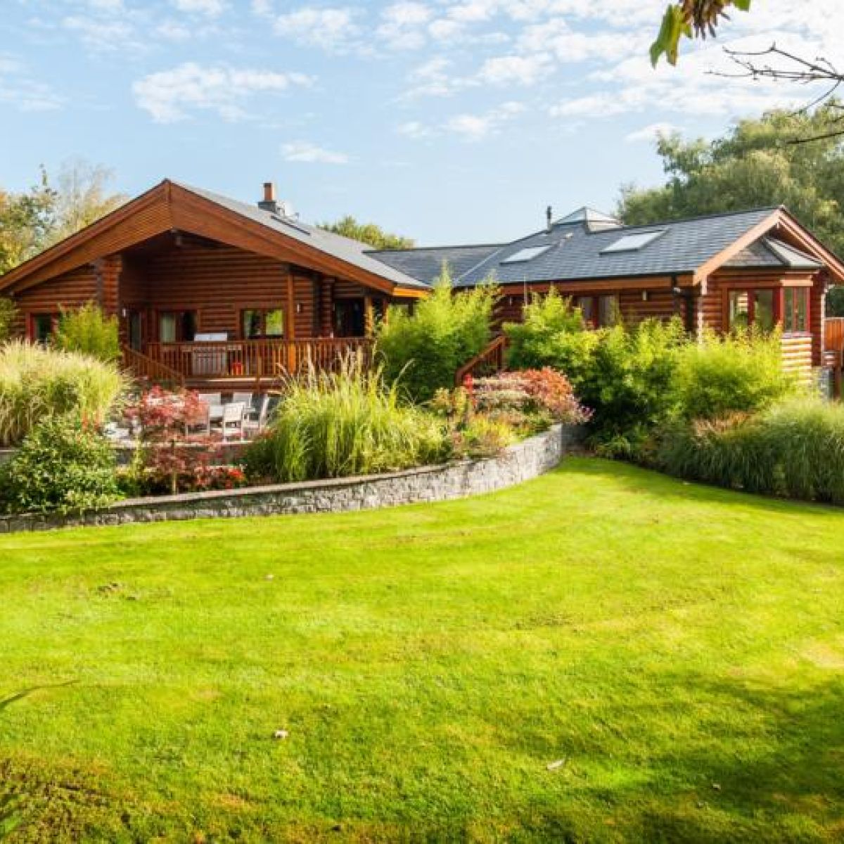 Luxurious Log Cabin In Co Meath