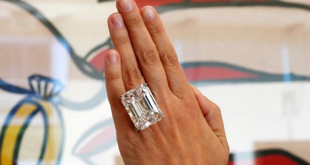 Flawless 100-carat diamond sells for 