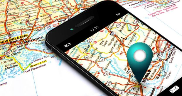 Deter geur zwaan Front-door' GPS tracking in the palm of your hand