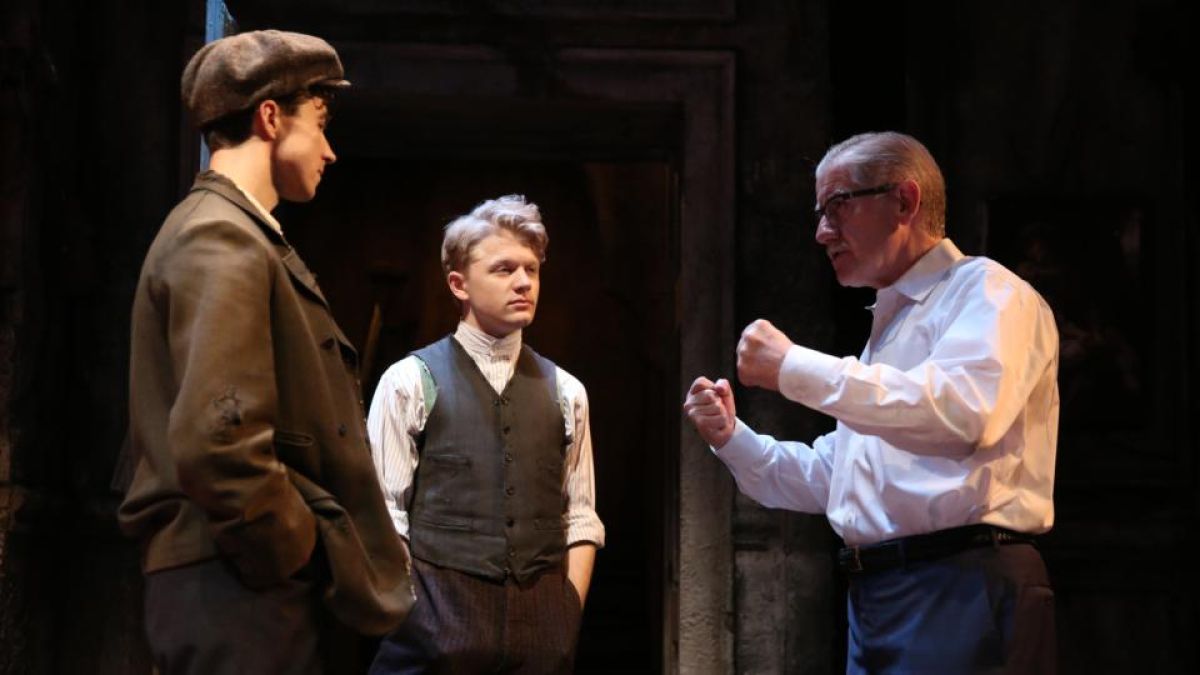 Curtain Call Joe Dowling Bows Out Of His Star Turn At The Guthrie Theater