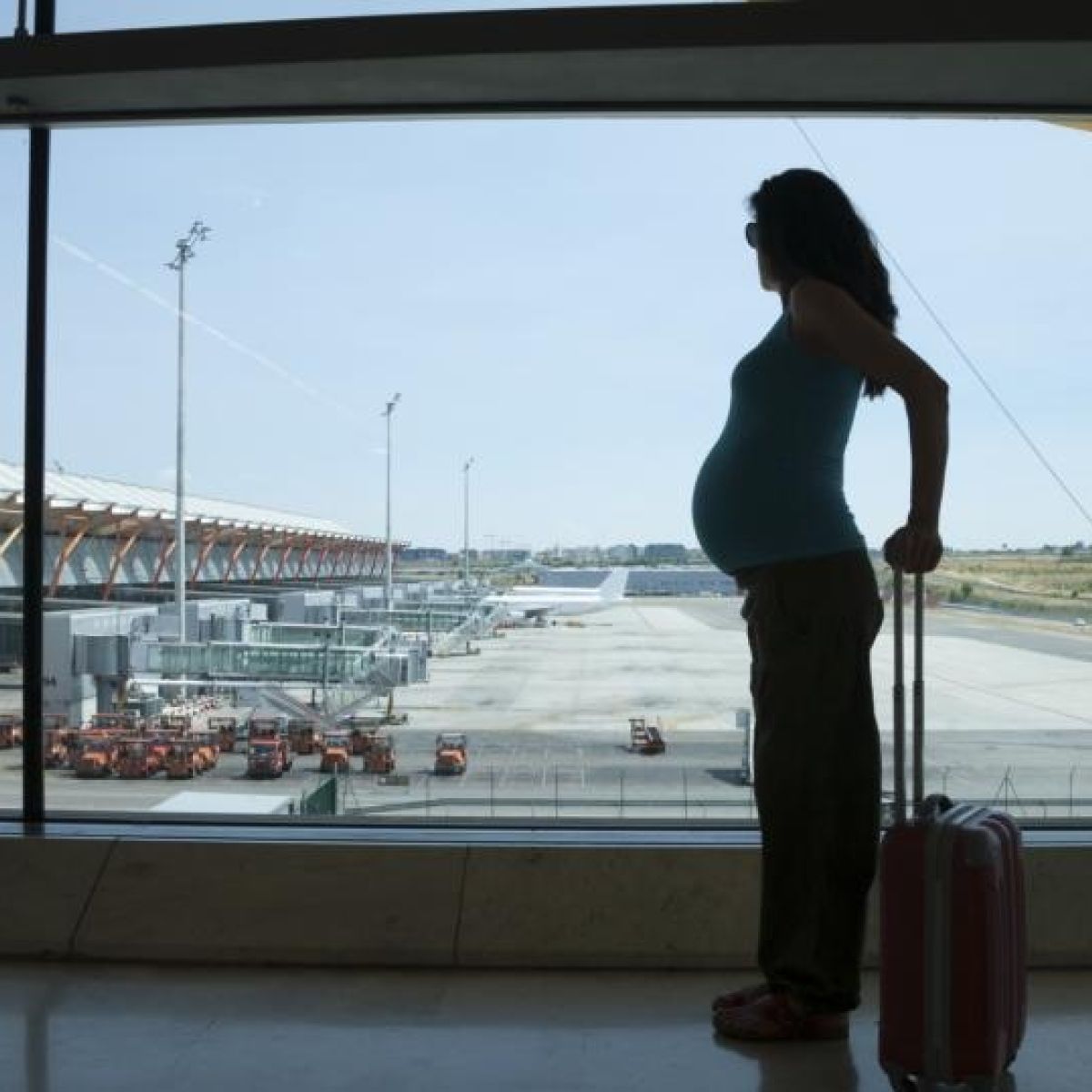 Travelling While Pregnant The Dos The Don Ts And The Dangers