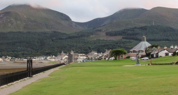 A Walk For The Weekend Slieve Donard Among The Dark Mournes