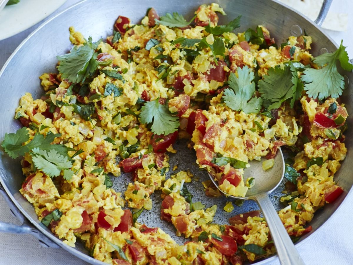 Egg Bhurji A Great Spicy Scrambled Egg Style Dish From Pakistan