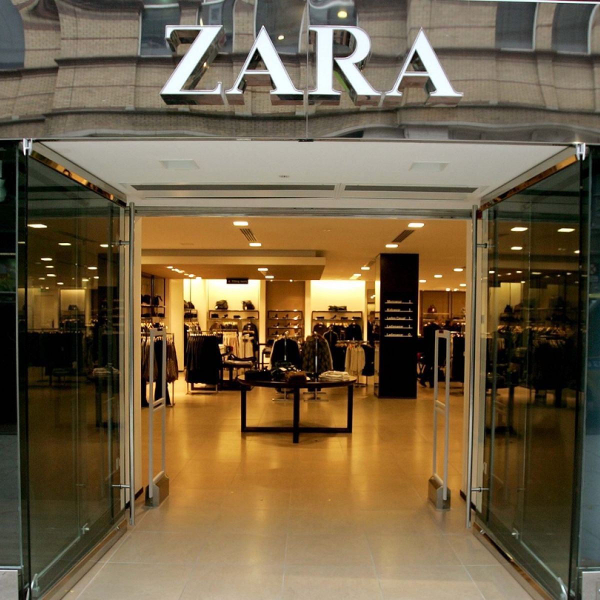 zara henry street opening hours