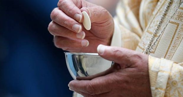 The Health Protection Surveillance Centre (HPSC) says  receiving Holy Communion directly on the tongue ‘should be discouraged’ during flu season. Photograph: Getty Images 