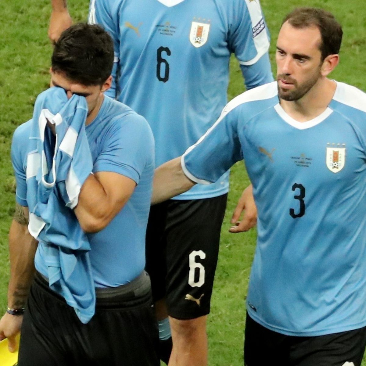 luis suarez uruguay jersey