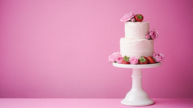 A Brief History Of Wedding Cakes From Spiced Buns To Lamb S Testicles