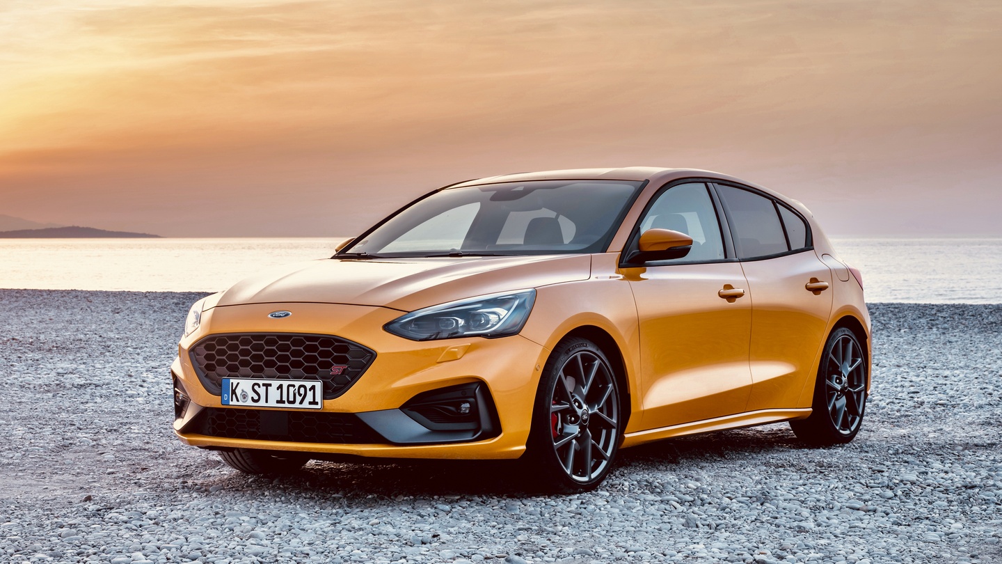 Ford Focus St Quick And Comfortable But Is It Worth The Price