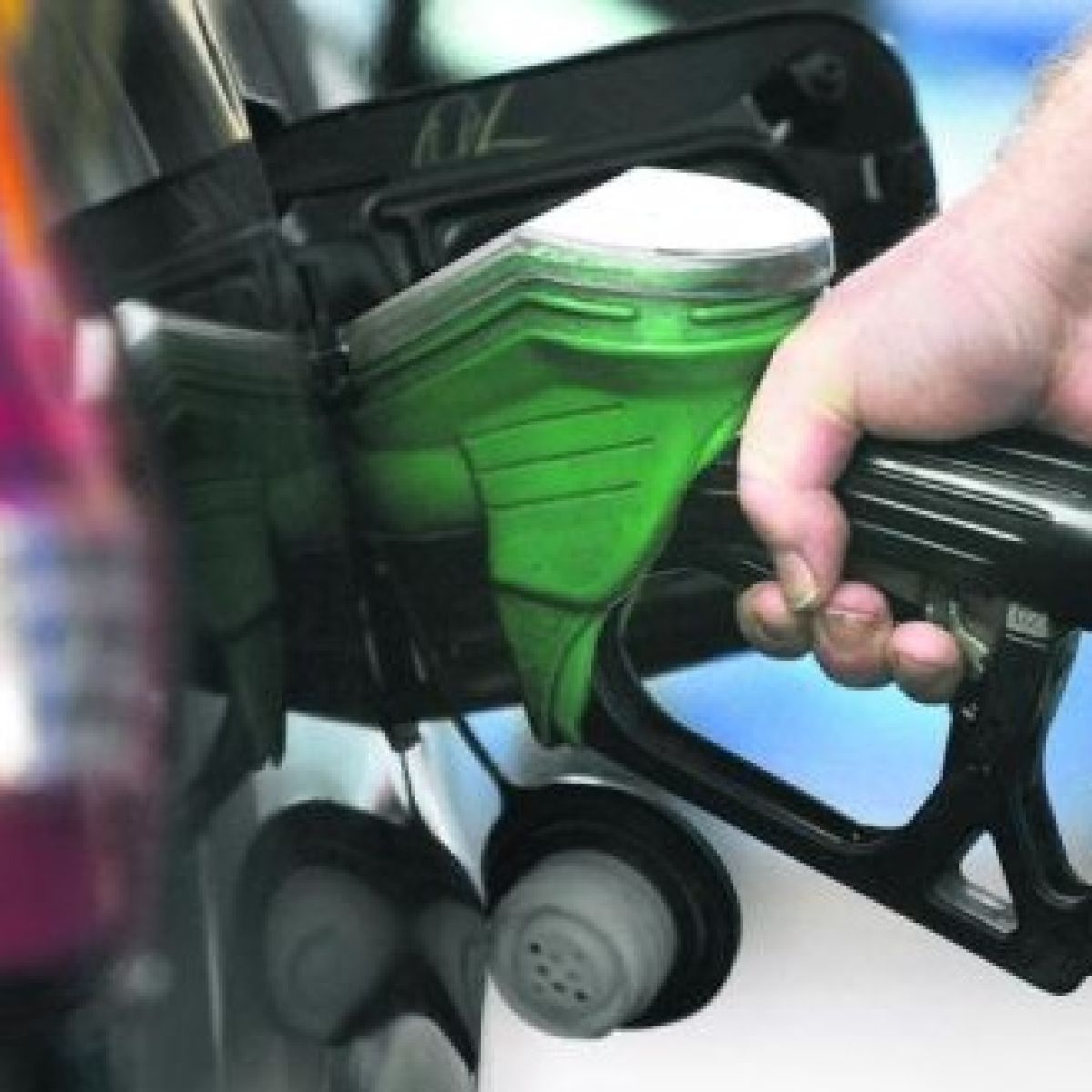 Petrol Stations Taking Inordinate Amount Of Time To Lower Prices