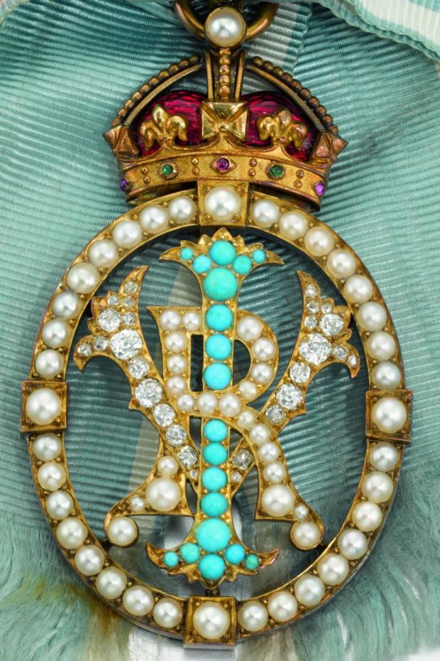 The Imperial Order of the Crown of India, decoration mounted with diamonds, pearls and turquoises (£15,000-£20,000)