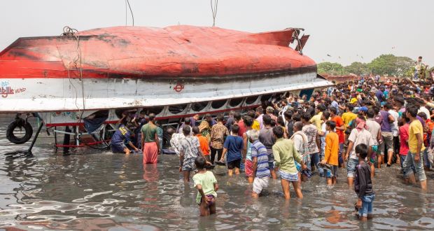 Bangladesh Rescuers Recover 25 Bodies Following Ferry Collision