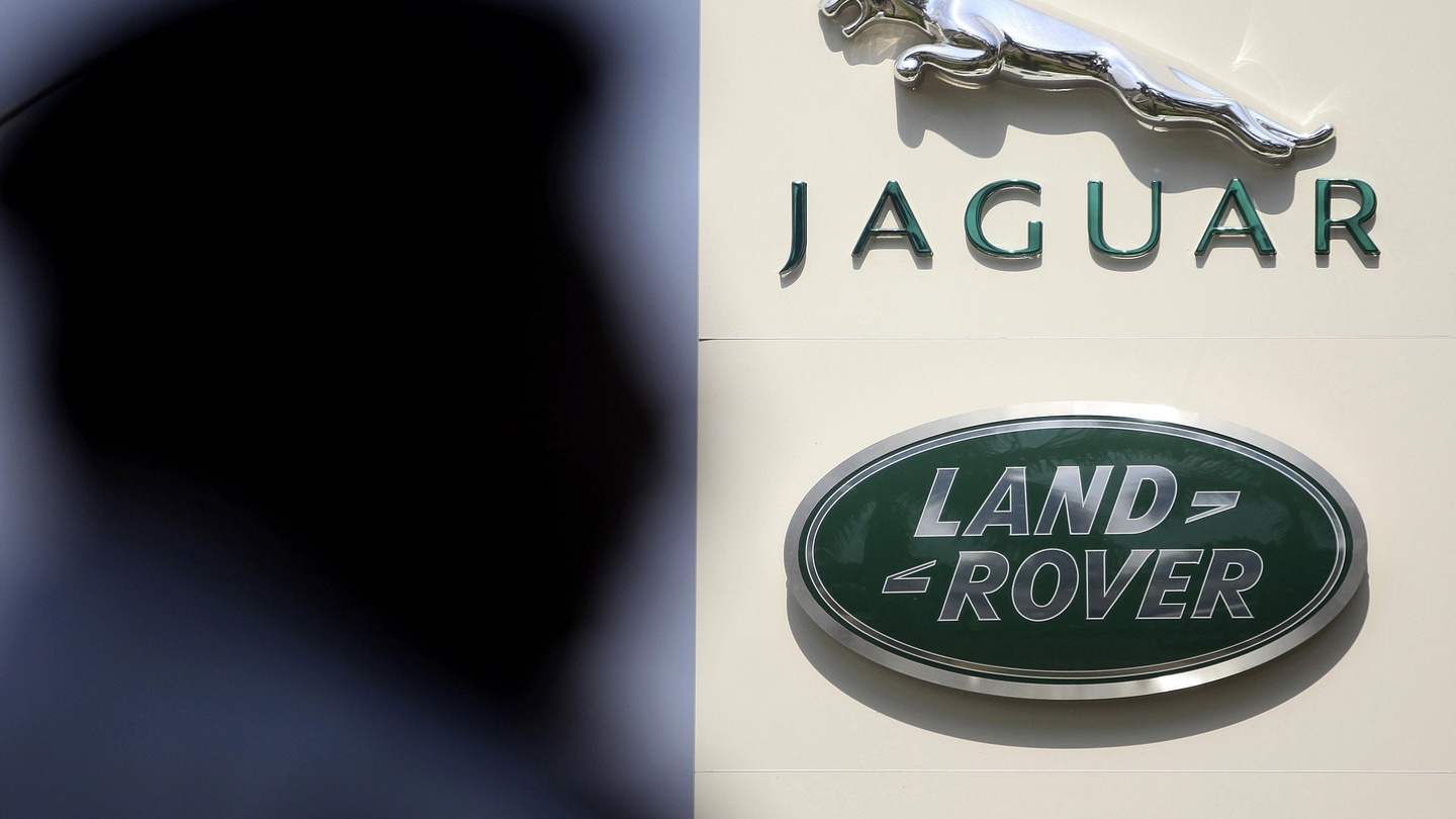 jaguar land rover to due chip
