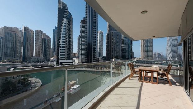 Denne leiligheten med tre soverom i Dubai tilbyr utsikt over Dubai Marina fra en terrasse i god størrelse