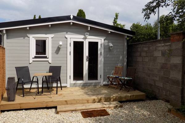 Log cabin in Kildare town for €80,000