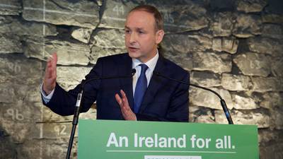 Fianna Fáil steps back from student loan  plan