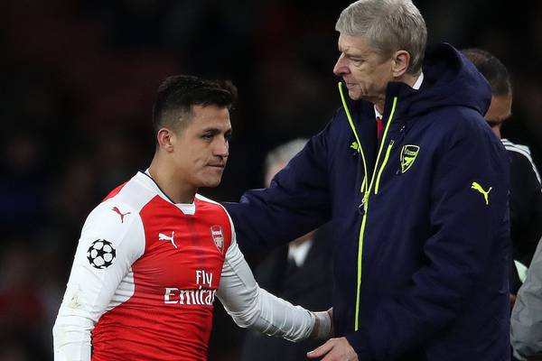 Arsène Wenger: Alexis Sánchez wants to stay at Arsenal