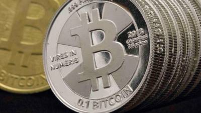 Bitcoin exchange fears $400m theft