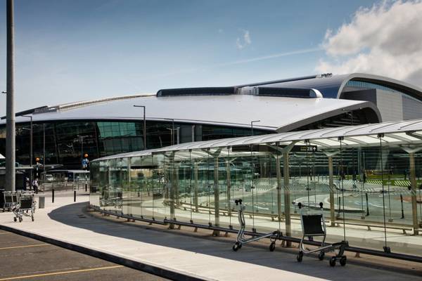 Up to 518 flights took off from Dublin airport each day in January