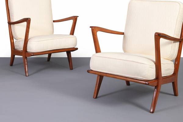 Buyers see the light at mid-century sale