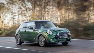 Past and present of an iconic British car – the Mini