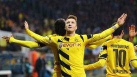Marco Reus signs new deal with  Dortmund