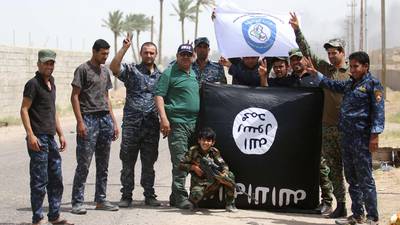 Islamic State loses ground and revenue as desertions increase