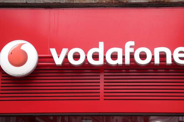Vodafone considers selling masts to reduce debt