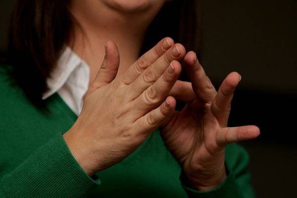 Sign language for the deaf to be granted State recognition
