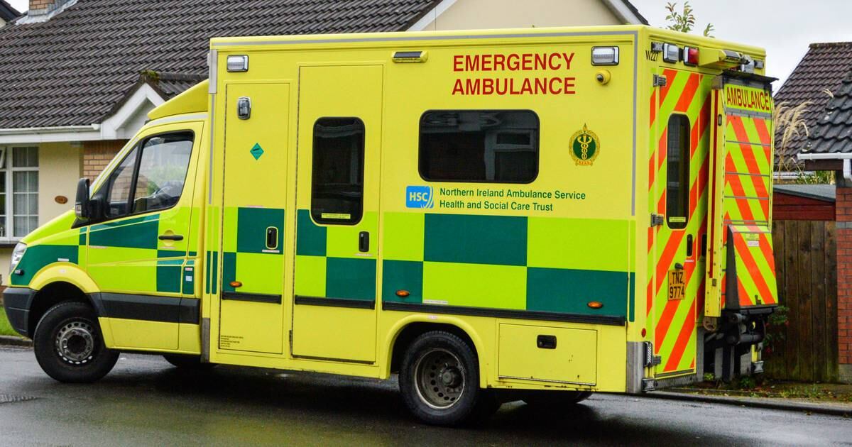 Condenado el ataque ‘sin precedentes’ contra 11 equipos de ambulancia en el norte el 12 de julio – The Irish Times