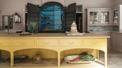 New hues for kitchens: five colours to try on your cupboards