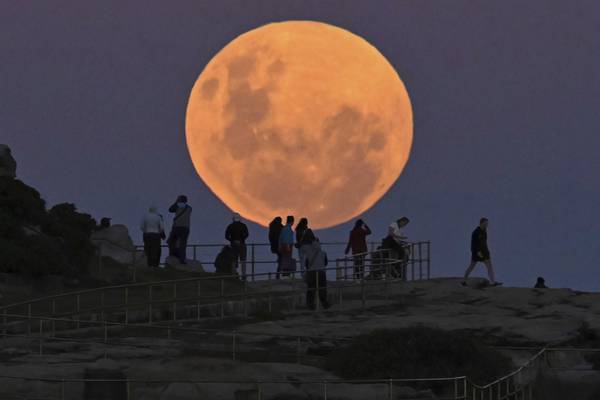 Tonight’s full moon: How to take a good photograph on your phone or camera