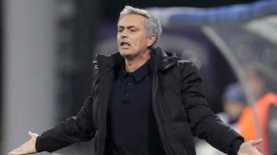 José Mourinho points finger at officials after Chelsea draw