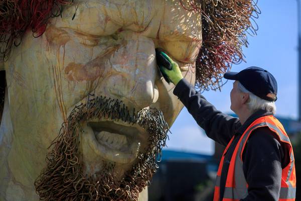 Council’s public art chief not for shifting statue of Luke Kelly