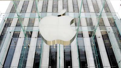 Stocks stall as Apple exerts drag on tech shares
