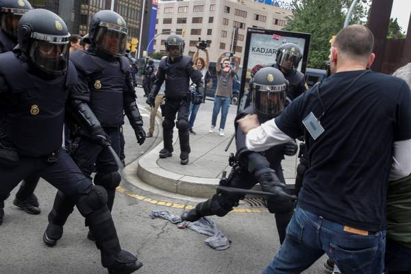 Catalonia referendum: Hundreds injured in clashes with police