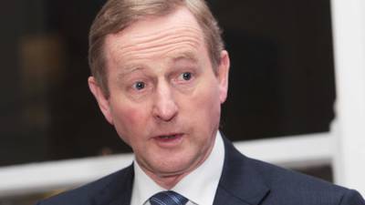 Enda Kenny urges nurses to accept deal which averted strike