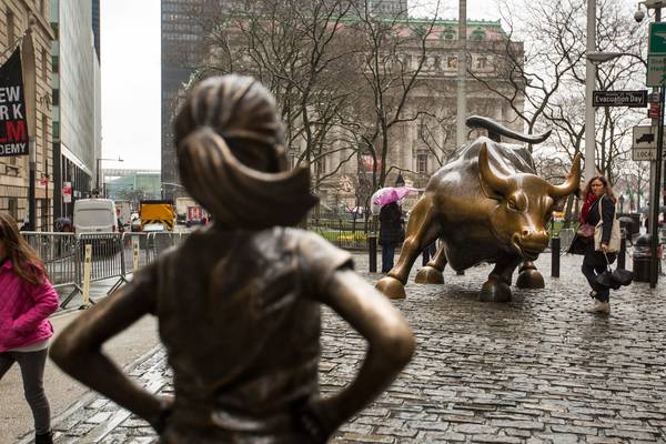 Wall Street ‘Charging Bull’ sculptor unhappy with ‘Fearless Girl’