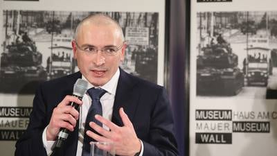 Khordorkovsky vows to help political prisoners