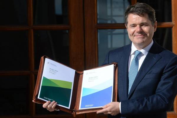 Budget 2019: Spending boost for welfare, health, housing as FF/FG agree to review confidence deal