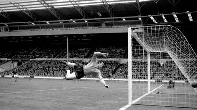 Gordon Banks, World Cup winner with England, dies aged 81
