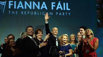 Fianna Fáil and Sinn Féin  expect general election in late 2015
