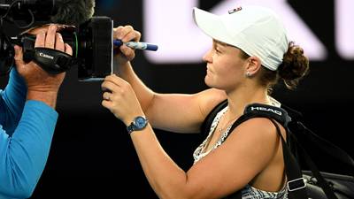 Ash Barty underlines favourite status by trouncing Pegula at Australian Open