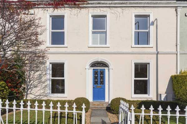 World’s your oyster on Sandycove doorstep for €1.25m