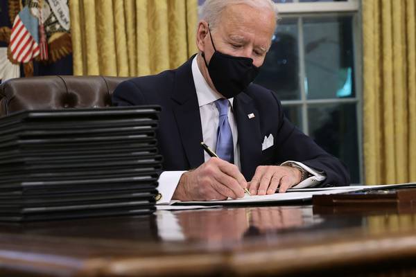 Biden sets to work reversing Trump policies and unveils ambitious immigration plan
