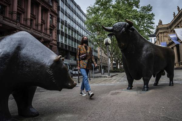 Stocktake: Fund managers remain cautious about stocks
